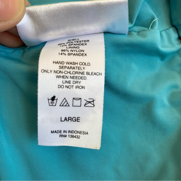 ModCloth The Kelsie Ruffle Blue Floral Plunge Neck One Piece Swimsuit Sz L - Picture 10 of 16